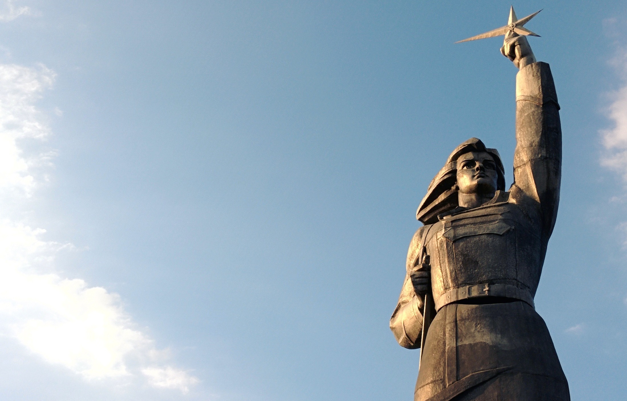 Памятник Аврора в Краснодаре