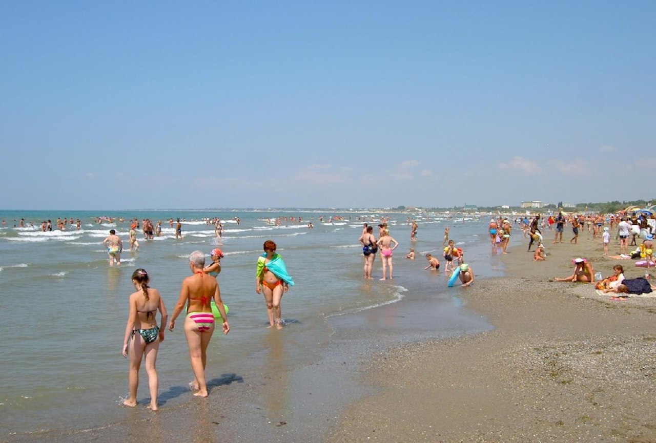 Черное море фото пляжей с людьми